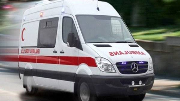 Şanlıurfa’da Kurye ile Otomobil Çarpıştı: Motosiklet Sürücüsü Yaralandı