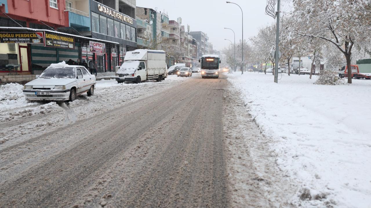 Şanlıurfa’da Yeni Yıl Sessizliği: Şehir Uyandı, Sokaklar Boş Kaldı