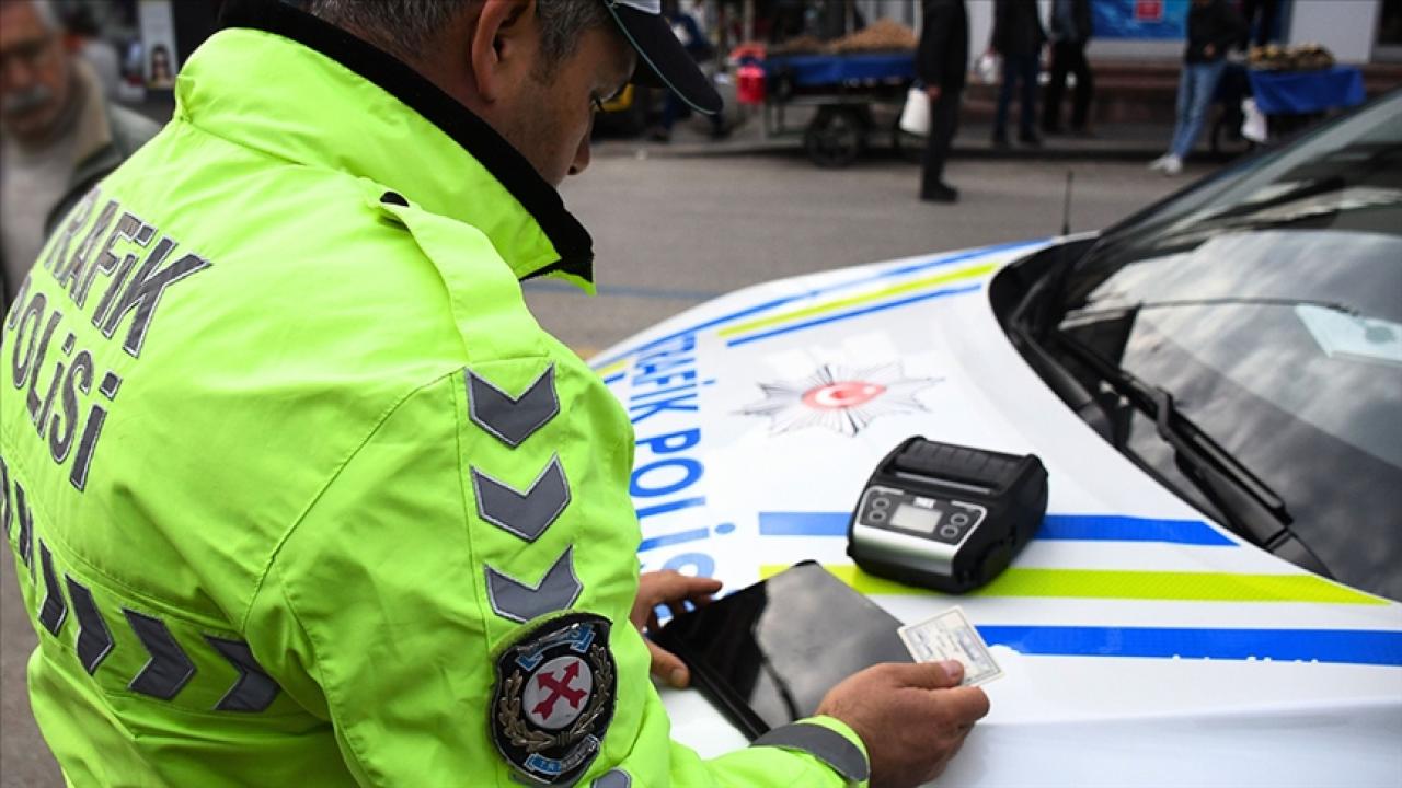 TRAFİKTE YENİ DÖNEM: KURALLARI HİÇE SAYMANIN BEDELİ AĞIRLAŞTI